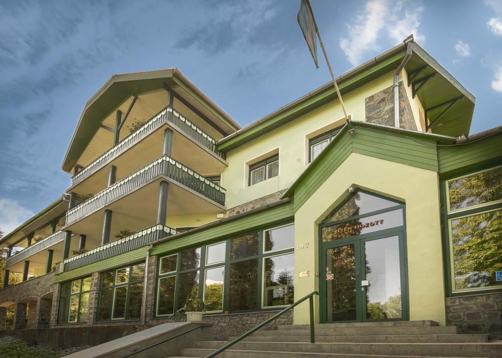 Hostel Teleki ソバタ エクステリア 写真